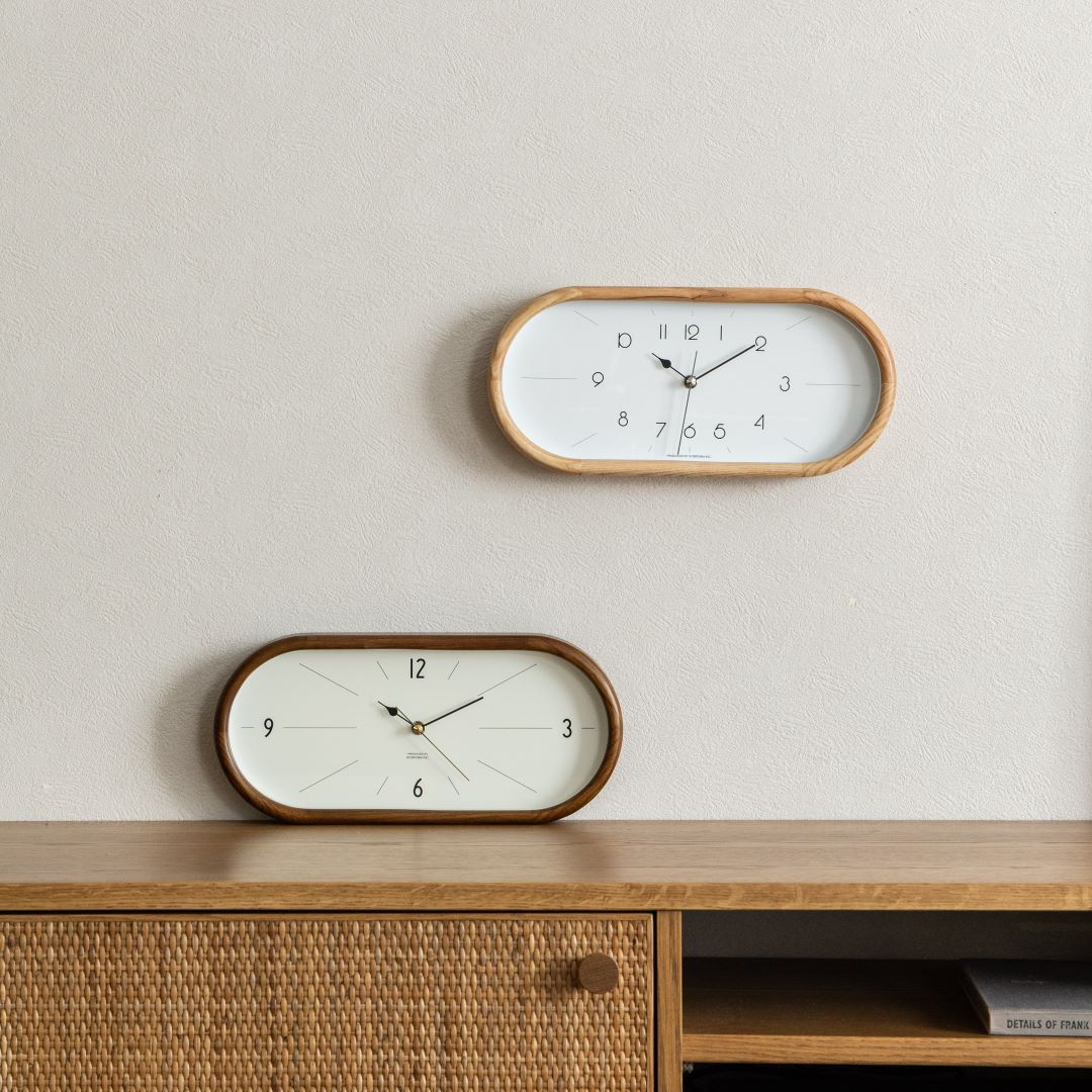 カラーは2色。お持ちの家具や内装の色に合わせて選んでも◎