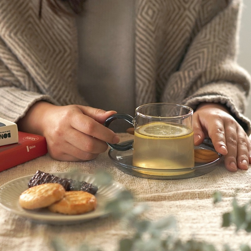 毎日の中で「いいな」と思える、日常を彩るためのガラスウェアです。